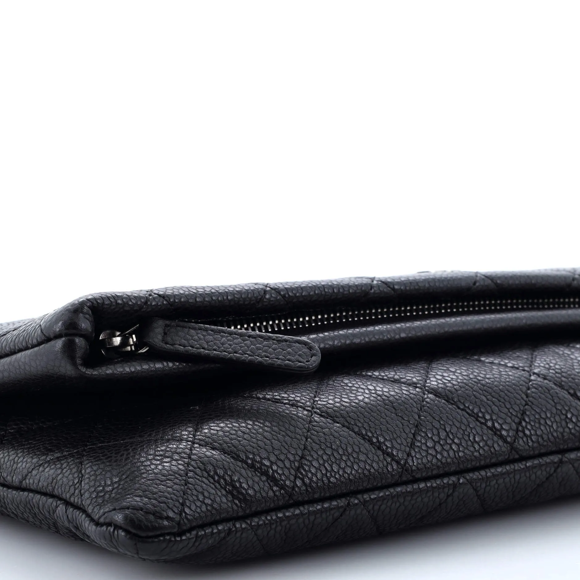 Chanel Beauty Cc Clutch Quilted Caviar