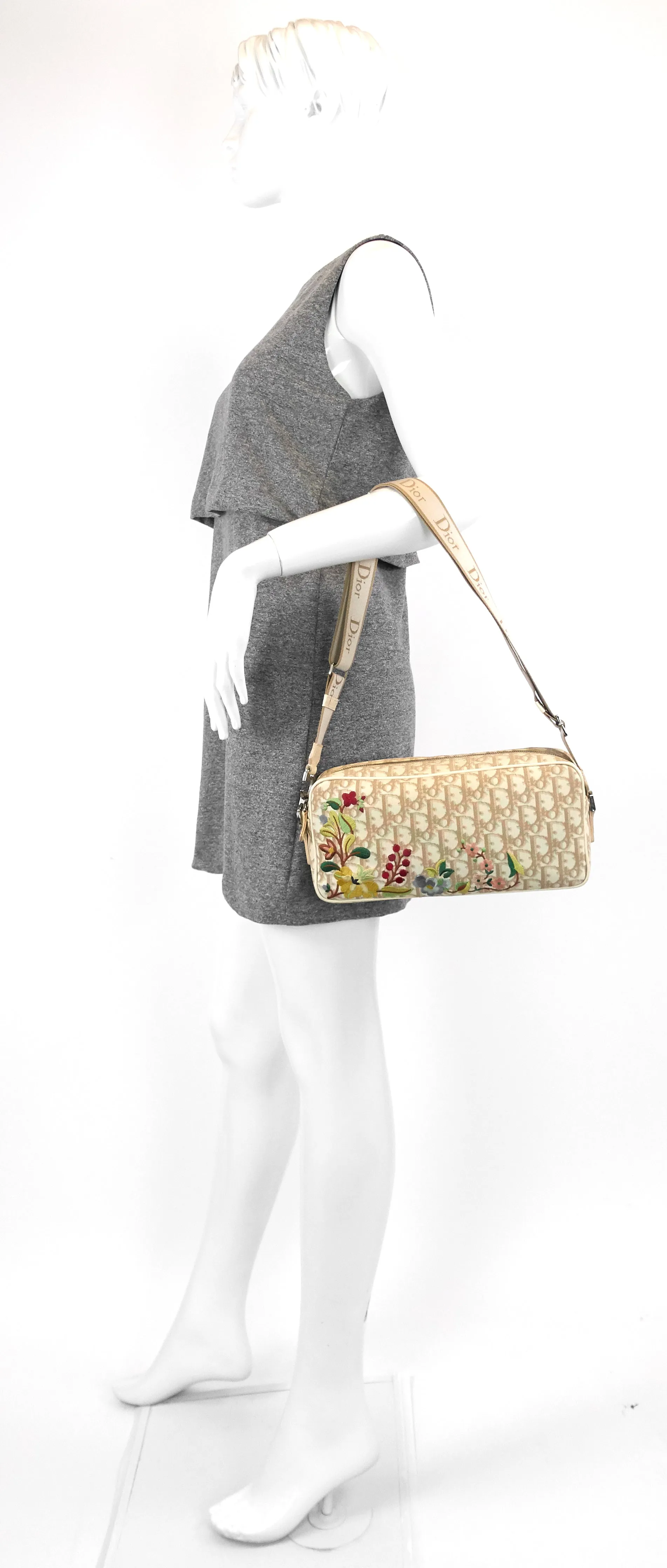 Flowers Monogram Canvas Embroidered Bag