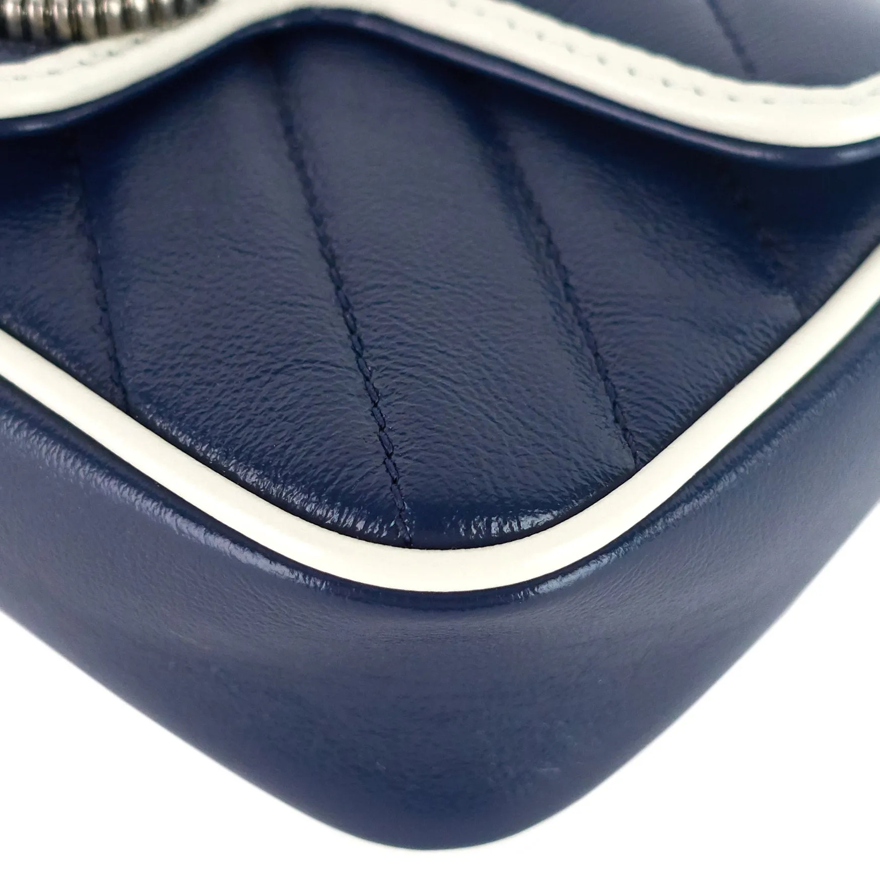 GG Marmont Diagonal Torchon Super Mini Leather Bag