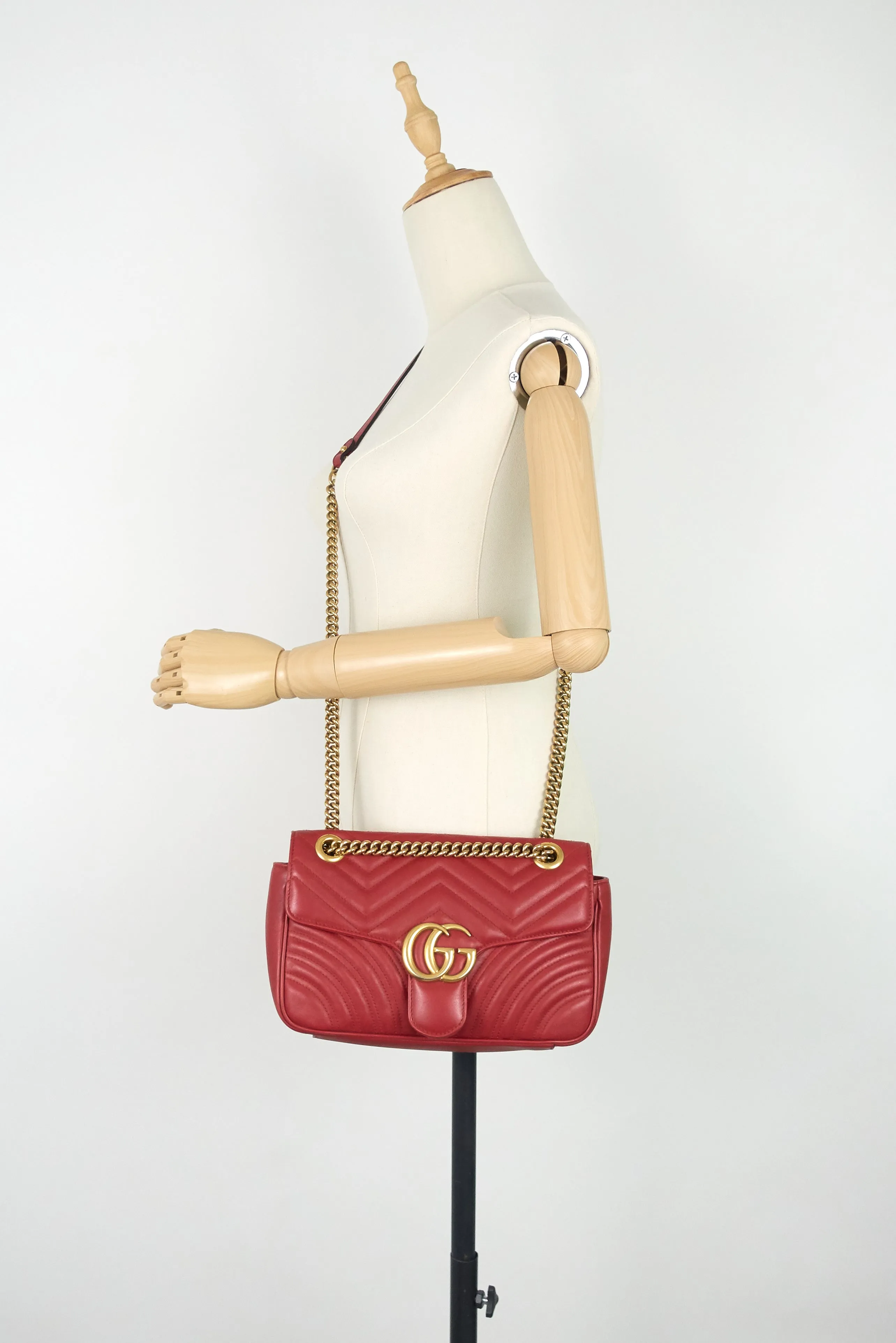 GG Marmont Small Matelass Calfskin Leather Shoulder Bag