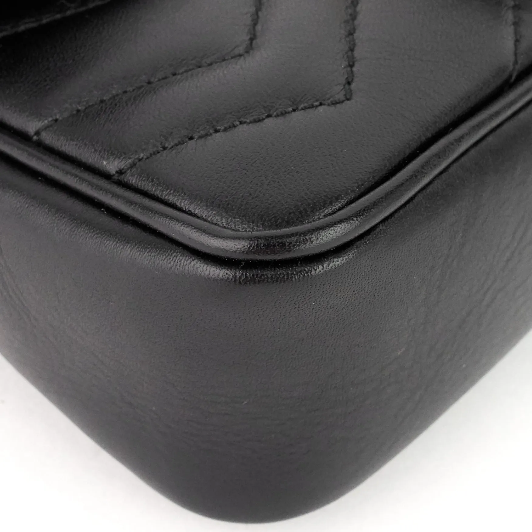GG Marmont Super Mini Matelass Leather Bag