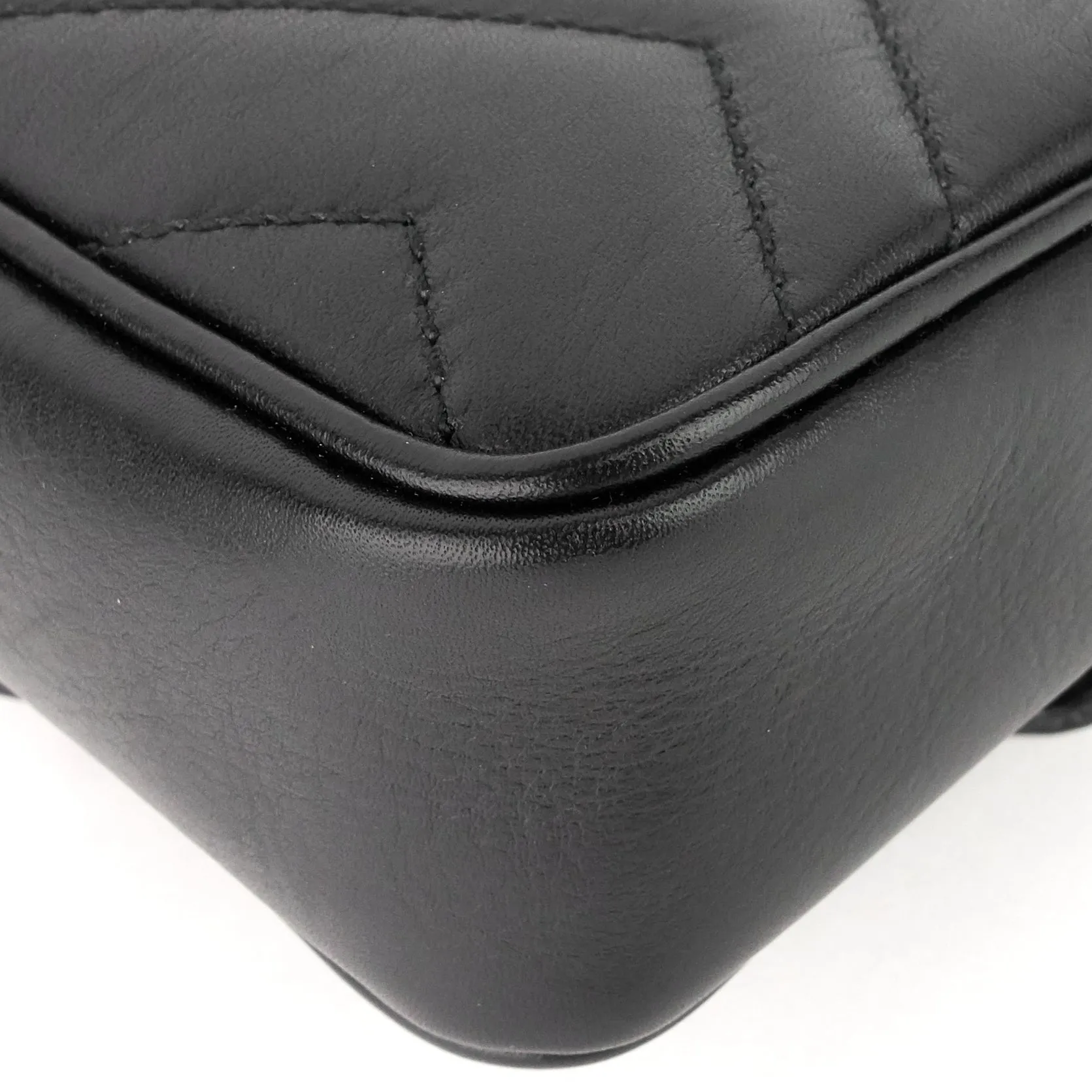 GG Marmont Super Mini Matelass Leather Bag