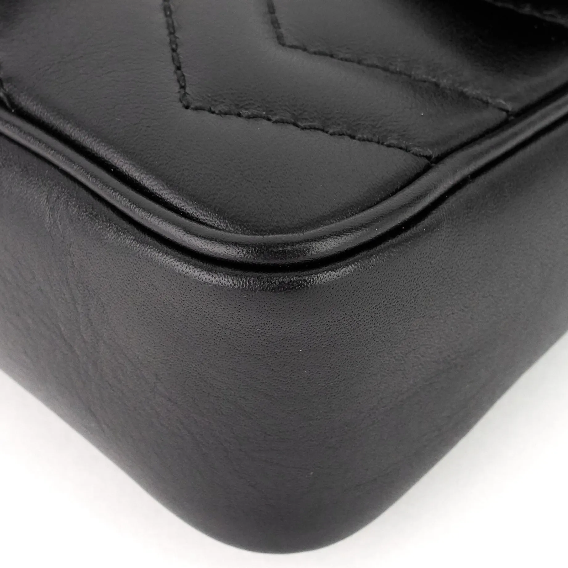 GG Marmont Super Mini Matelass Leather Bag