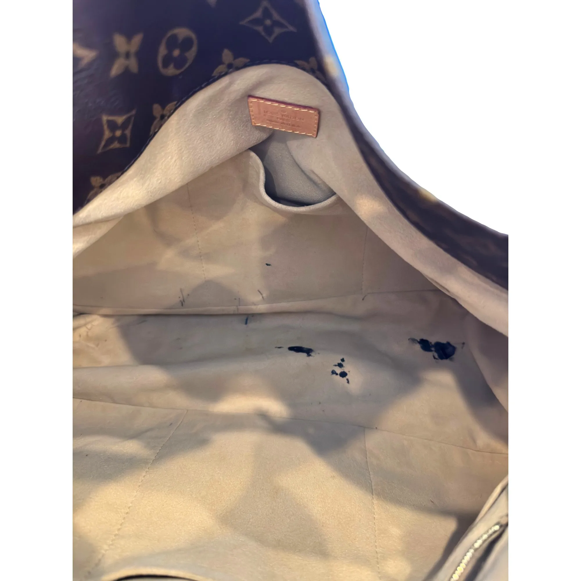Louis Vuitton Artsy GM Monogram Tote