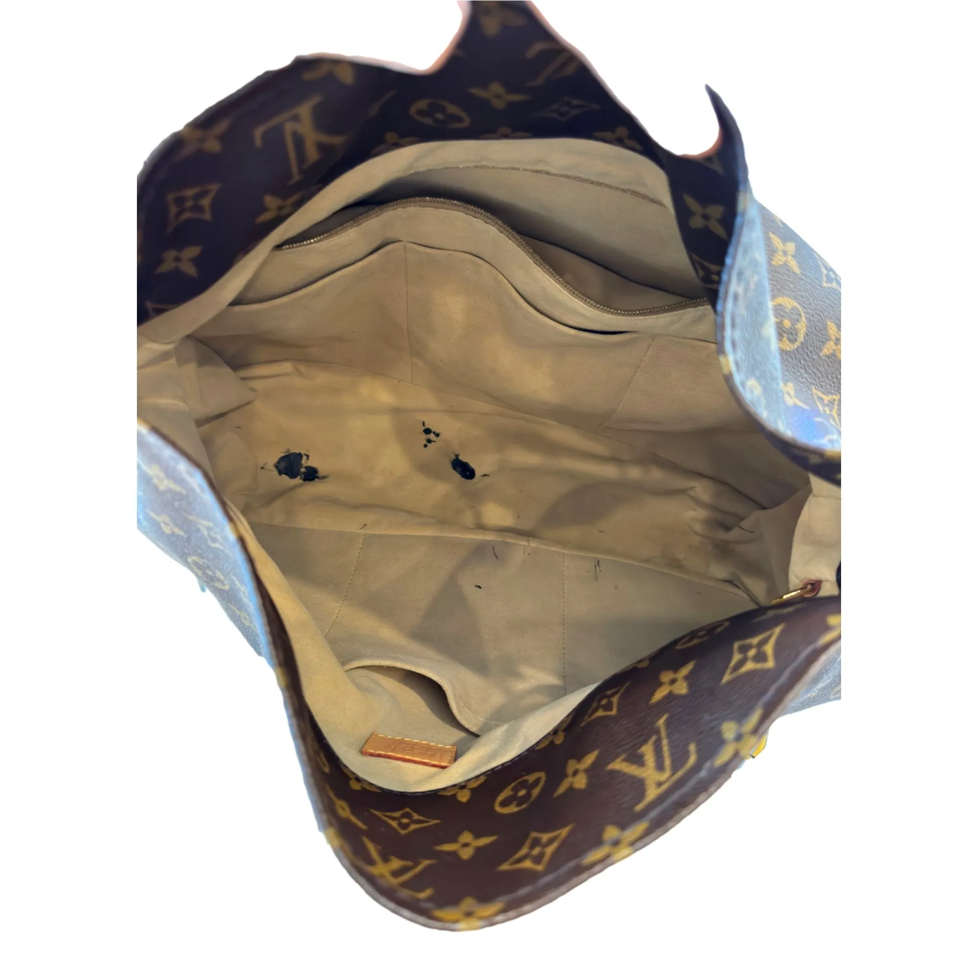 Louis Vuitton Artsy GM Monogram Tote