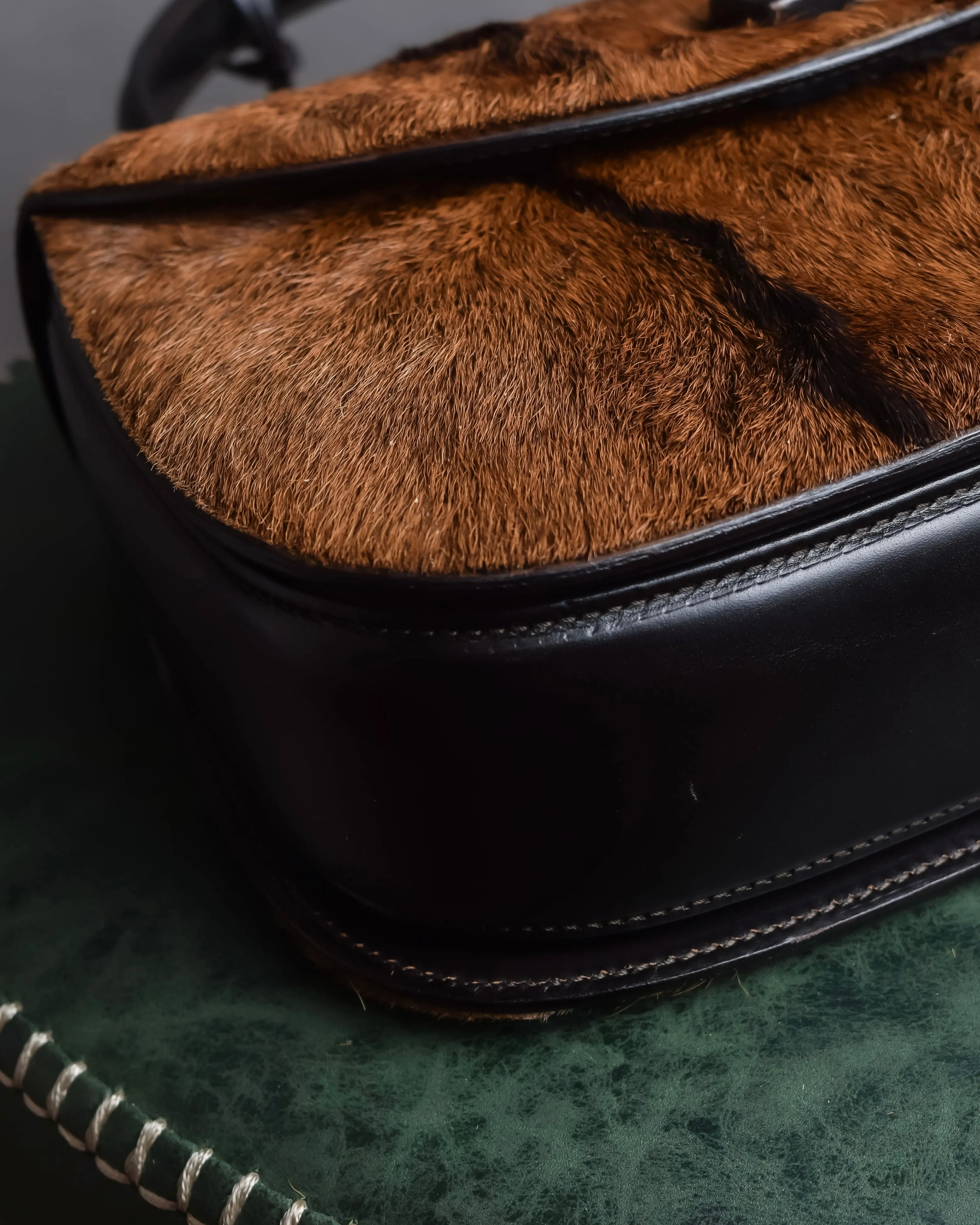 "GUCCI"1947 pony leather combination bamboo hand bag